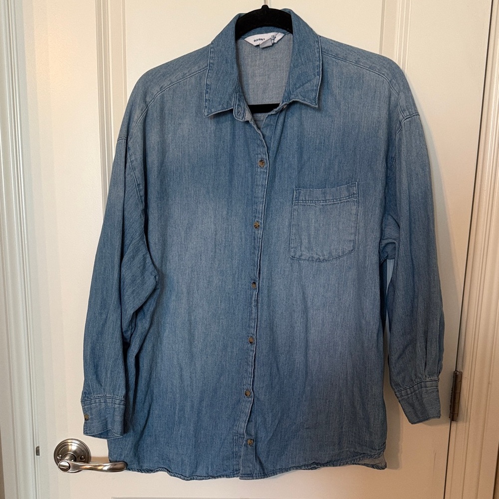 Old Navy Light Blue Denim Button-Up Shirt